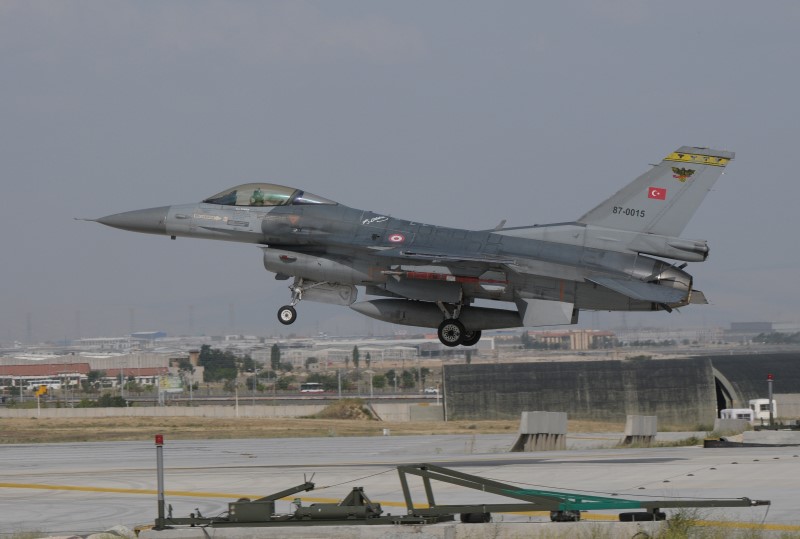 Photo 12.JPG - An F-16C Block 30B of 143. Filo Akinci 